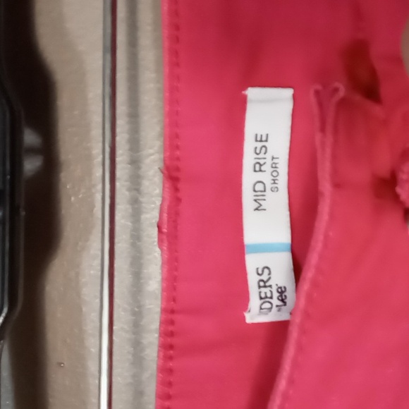 Riders by Lee Bright Pink Shorts Size 14M - Picture 7 of 7